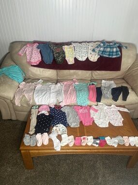 BUNDLE CUTE BABY GIRL CLOTHES  0-6 MONTHS